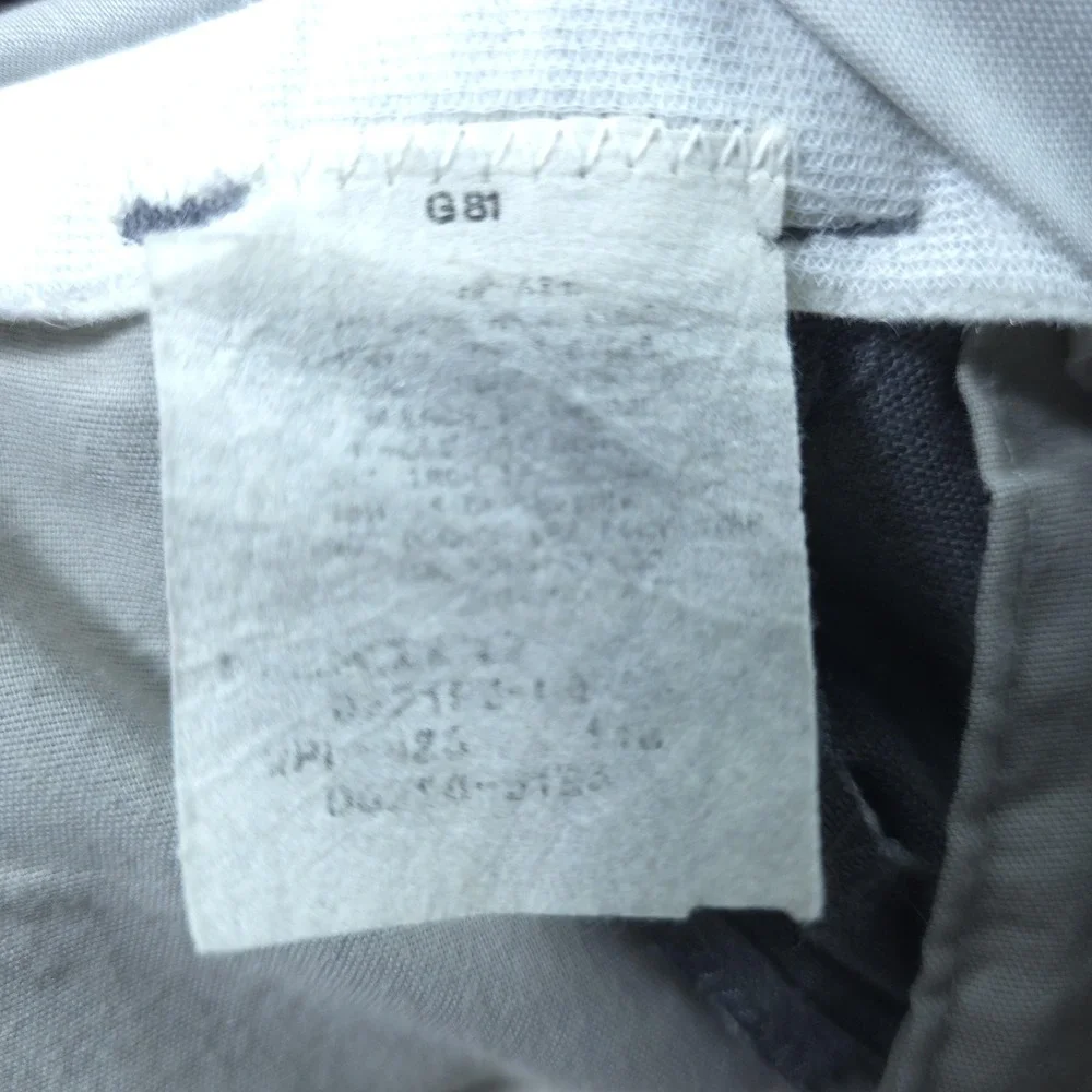 Levi's Travelers Dress Pants Mens 36x31 Gray Pleated Microfiber Slacks